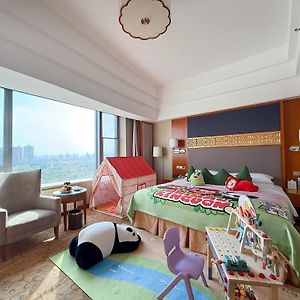 GG Bond Family Room